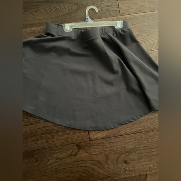 Grey skirt - Picture 1 of 1
